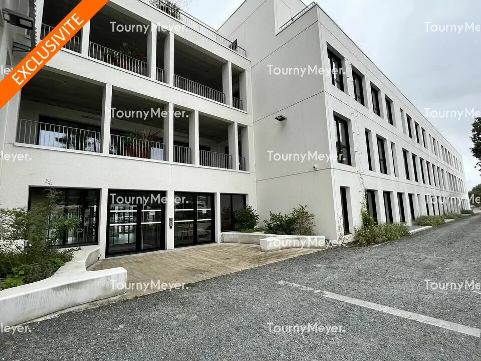 Bureau dans Pessac à louer Photo de l’immeuble– Image 1 sur 7