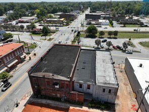 104 W Main St, Clinton, SC - Vue aérienne  vue de carte - Image1