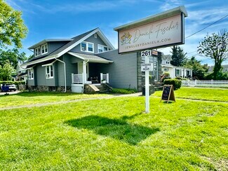 Plus de détails pour 261 E Putnam Ave, Cos Cob, CT - Local commercial à louer