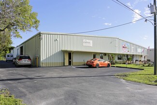 Plus de détails pour 2130 Andrea Ln, Fort Myers, FL - Industriel/Logistique à louer