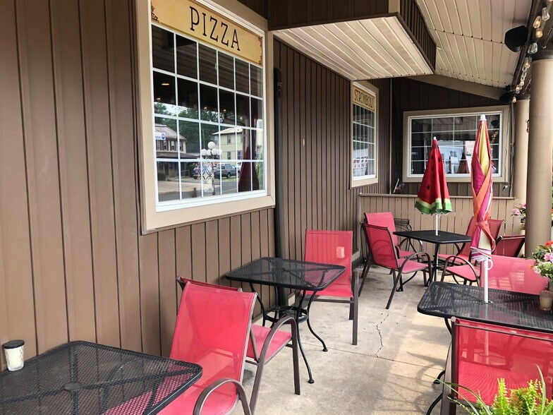 452 E Cumberland St, Lebanon, PA à louer - Photo de l’immeuble – Image 2 sur 5