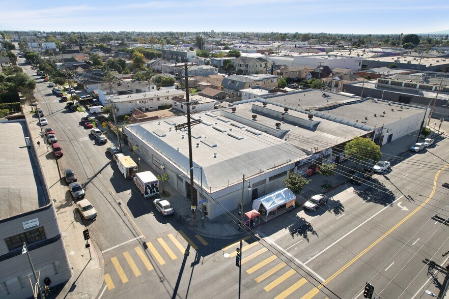 3000-3006 S Main St, Los Angeles, CA à vendre - Photo de l’immeuble – Image 2 sur 8