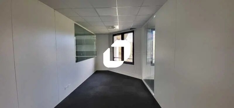 Bureau dans Mérignac à louer - Photo de l’immeuble – Image 3 sur 7