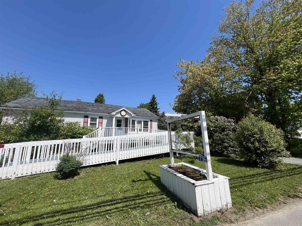 736 Highway 2, Elmsdale, NS à vendre Photo de l’immeuble– Image 1 sur 20