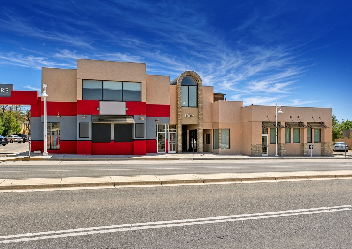 1606 Central Ave SE, Albuquerque, NM à louer Photo de l’immeuble– Image 1 sur 6