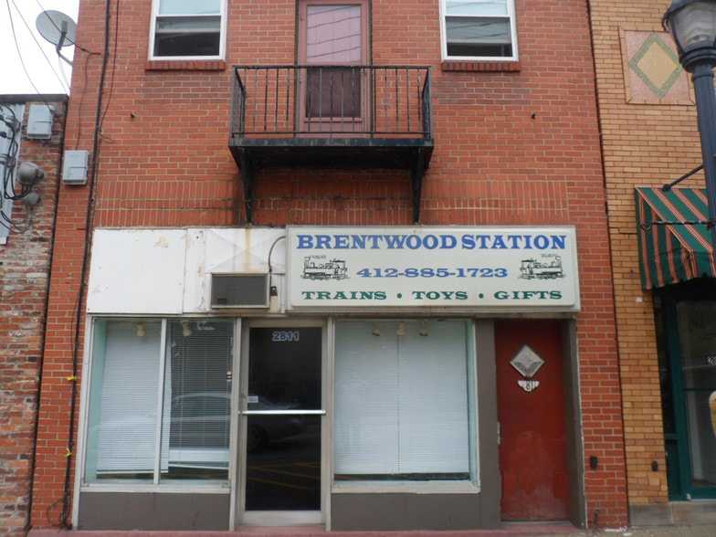 2811 Brownsville Rd, Pittsburgh, PA à vendre - Photo principale – Image 1 sur 5