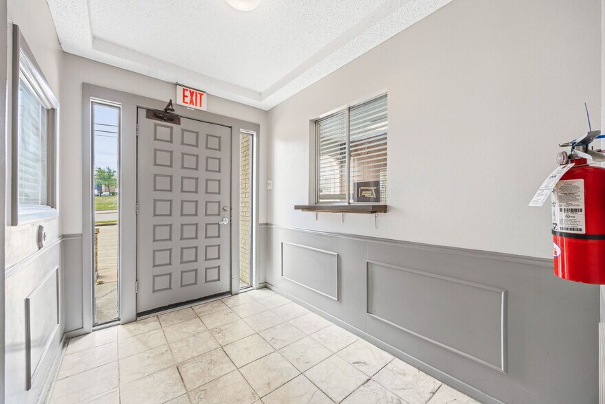2306 Ridge Rd, Rockwall, TX à vendre - Photo de l’immeuble – Image 3 sur 35
