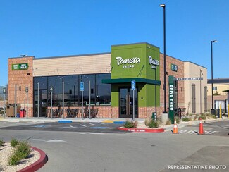 Plus de détails pour 1361 Olympia Fields dr, Oconomowoc, WI - Local commercial à vendre