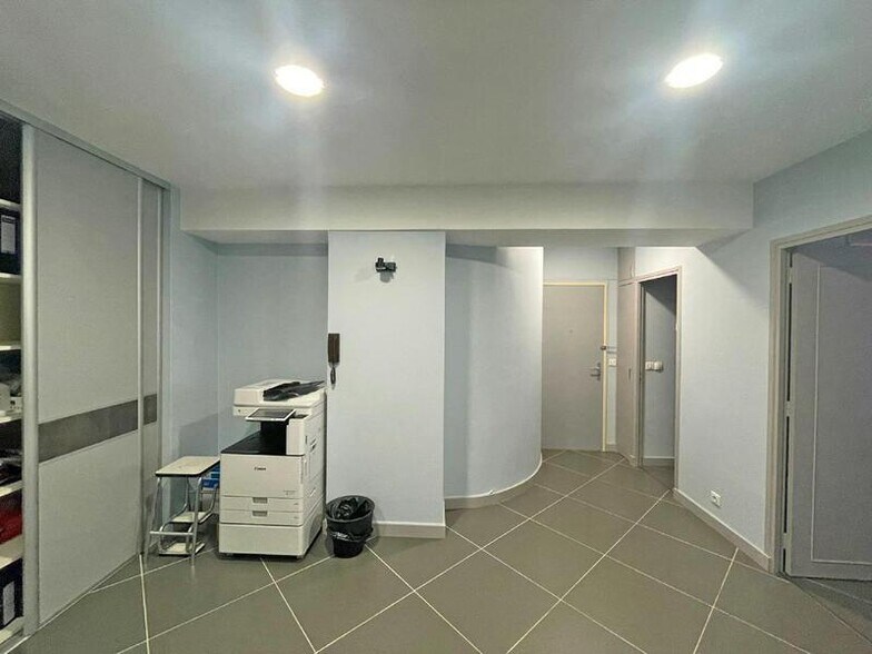 Bureau dans Paris à louer - Photo intérieure – Image 2 sur 13