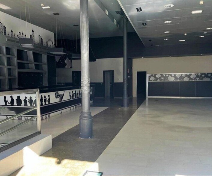 Local commercial dans Córdoba, Córdoba à vendre - Photo intérieure – Image 2 sur 6