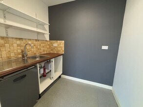 29-33 Portfields Rd, Newport Pagnell à louer Photo intérieure– Image 2 sur 6