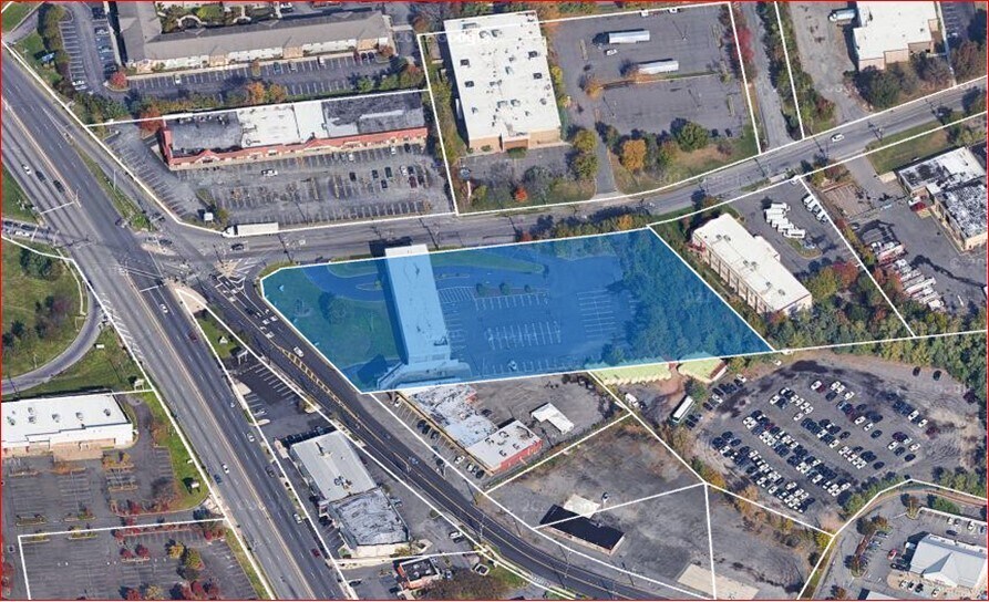 710 Old Bridge Tpke & Route 18, East Brunswick, NJ à vendre - Photo de l’immeuble – Image 2 sur 5