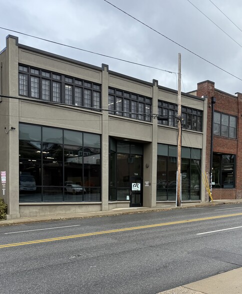 164 Broadway St, Asheville, NC à louer - Photo principale – Image 1 sur 7