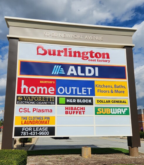 40-100 Newport Ave, Rumford, RI à louer Photo de l’immeuble– Image 1 sur 9