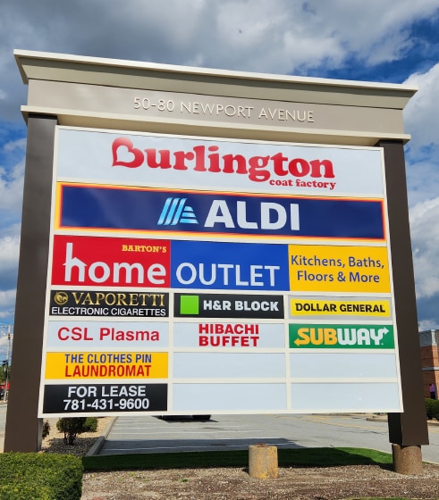 40-100 Newport Ave, Rumford, RI à louer Photo principale– Image 1 sur 9