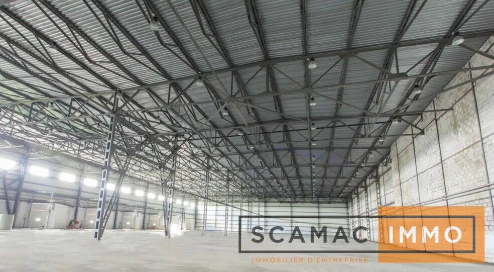 Industriel/Logistique dans Bonneuil-sur-Marne à louer - Photo de l’immeuble – Image 3 sur 6