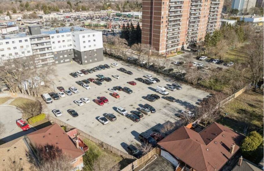 290 Morningside Ave, Toronto, ON à vendre - Photo de l’immeuble – Image 3 sur 3