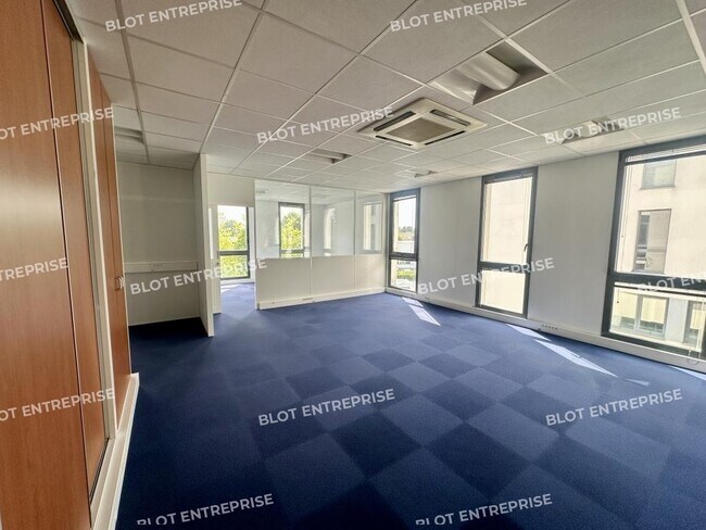 Plus de détails pour Bureau à vendre