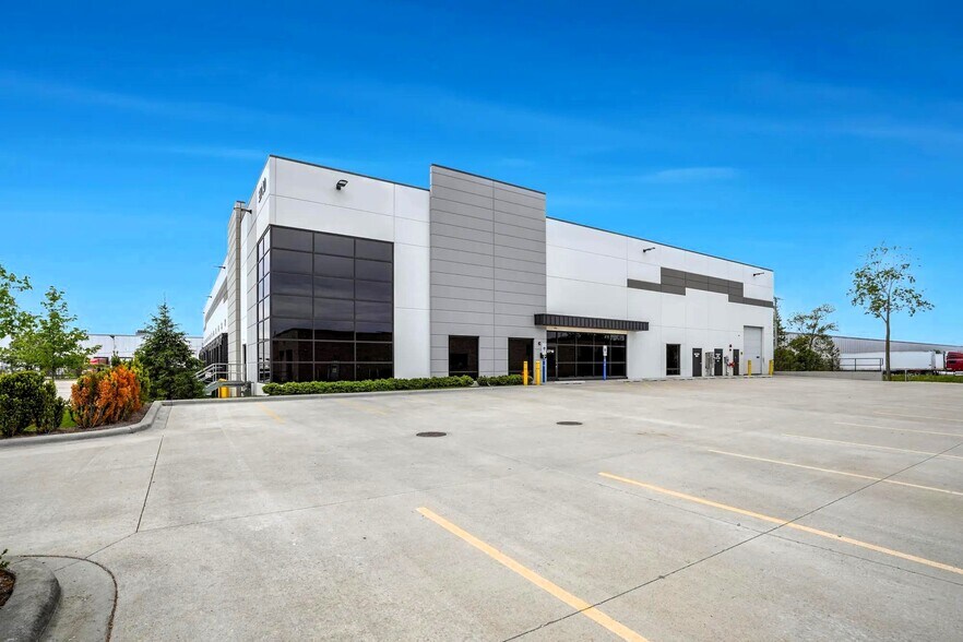 2710 United Ln, Elk Grove Village, IL à louer - Photo de l’immeuble – Image 2 sur 13