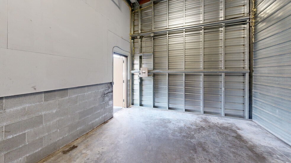 14706 Meridian Ave E, Puyallup, WA à louer - Numérisation 3D Matterport – Image 3 sur 16