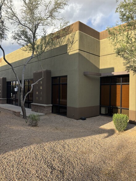 2525 W Carefree Hwy, Phoenix, AZ à vendre - Photo de l’immeuble – Image 1 sur 15