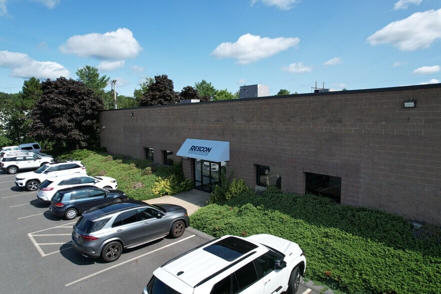 290 Vanderbilt Ave, Norwood, MA à louer - Photo de l’immeuble – Image 2 sur 10