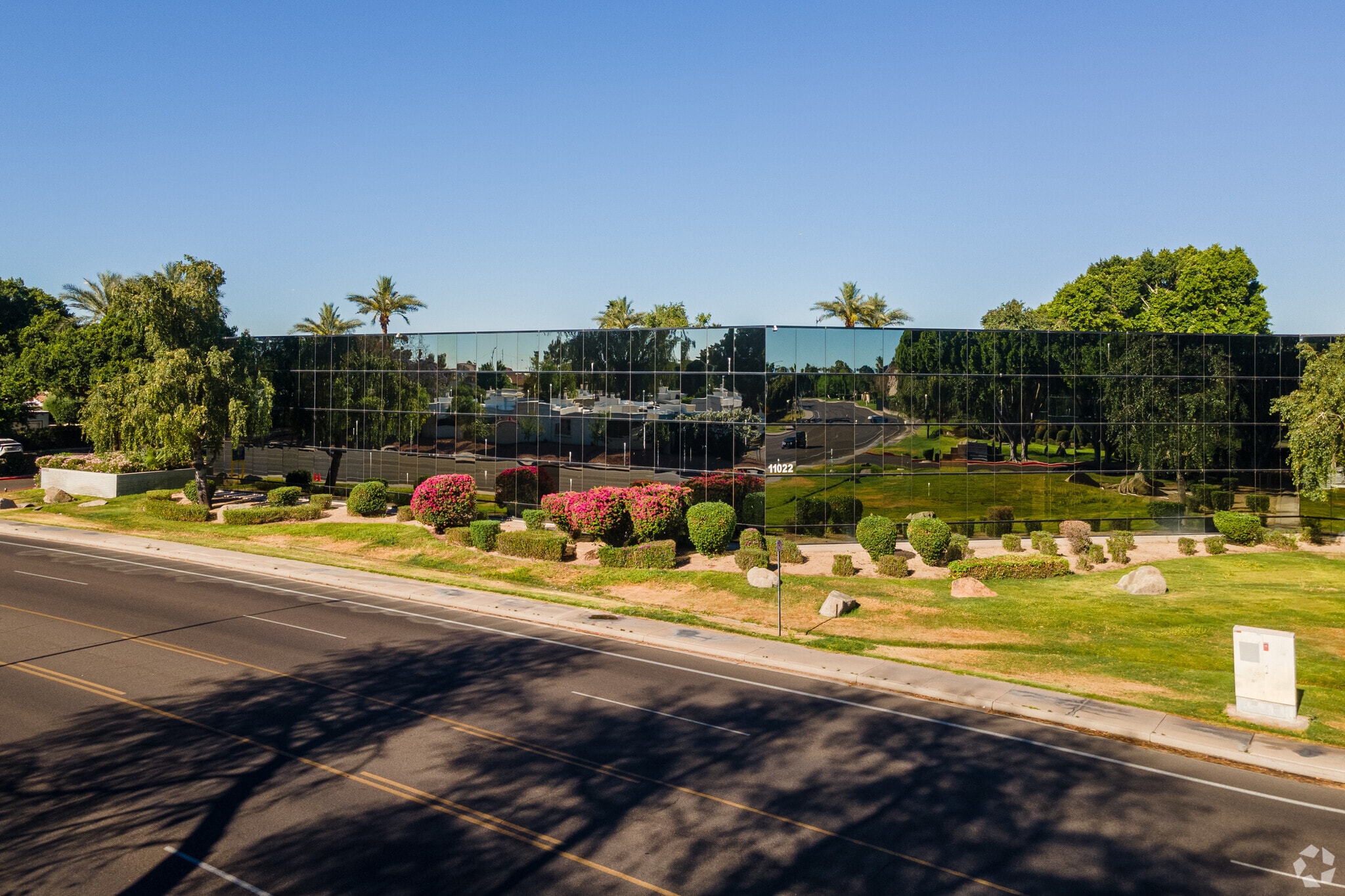 11022-11024 N 28th Dr, Phoenix, AZ à louer Photo principale– Image 1 sur 6