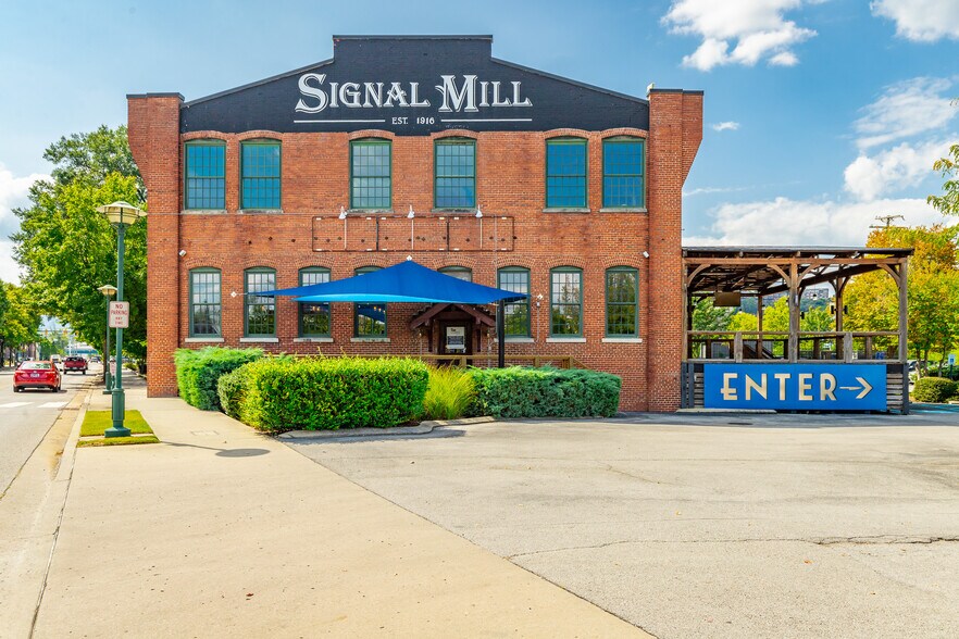 205 Manufacturers Rd, Chattanooga, TN à louer - Photo de l’immeuble – Image 3 sur 87