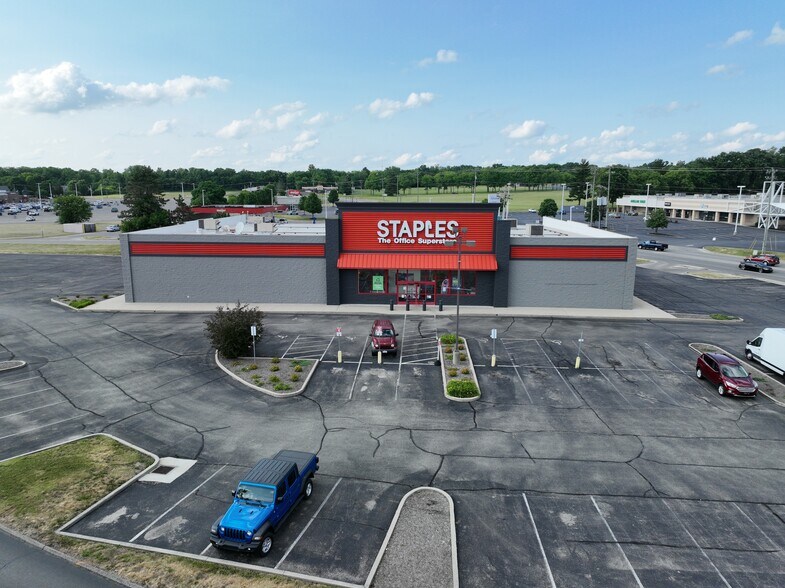3601 Towne Blvd, Middletown, OH à louer - Photo de l’immeuble – Image 1 sur 5