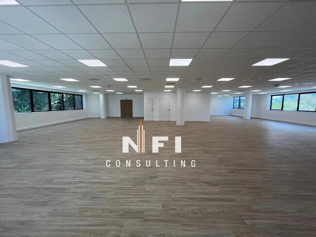 Plus de détails pour Bureau à louer