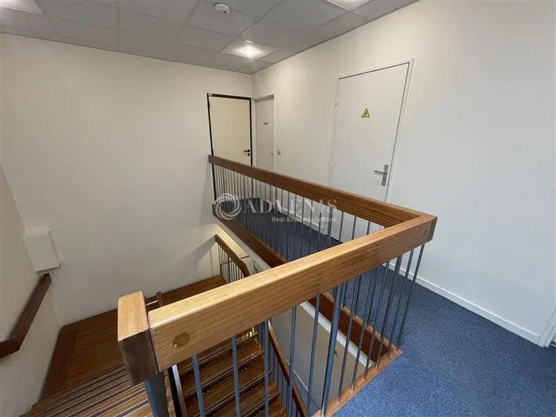 Bureau dans Tremblay-en-France à louer - Photo intérieure – Image 2 sur 5