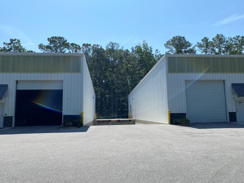 226 Varnfield Dr, Summerville, SC à louer - Photo de l’immeuble – Image 2 sur 12