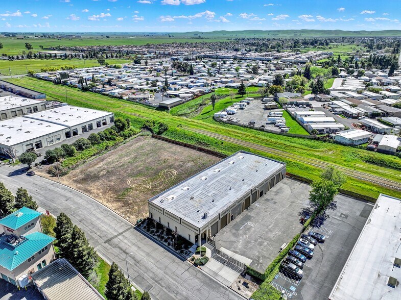 1889 Walters Ct, Fairfield, CA à louer - Aérien – Image 2 sur 11