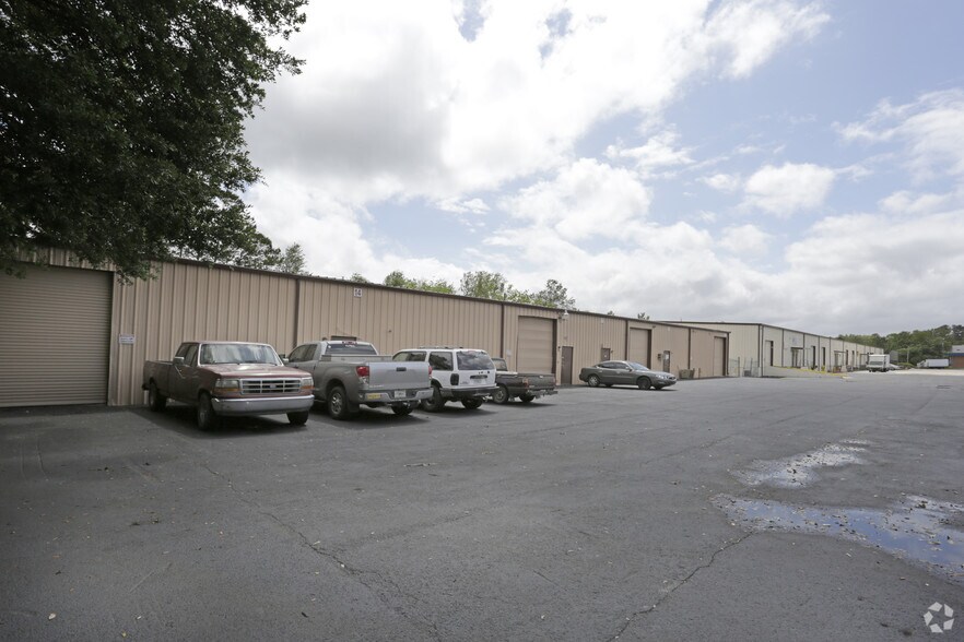 6721 Stuart Ave, Jacksonville, FL à louer - Photo de l’immeuble – Image 2 sur 22