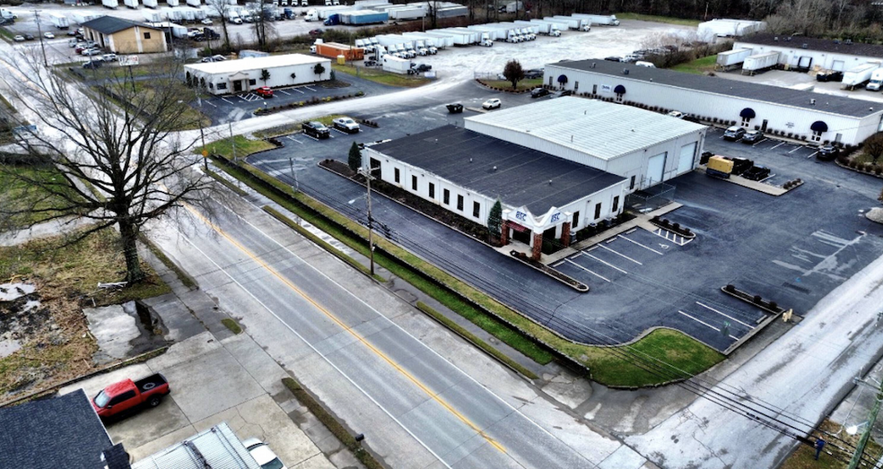 2400 S Main St, Corbin, KY à vendre - Photo de l’immeuble – Image 2 sur 69