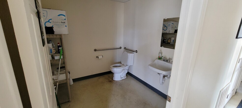 7530 Seneca Rd N, Hornell, NY à vendre - Photo intérieure – Image 3 sur 9