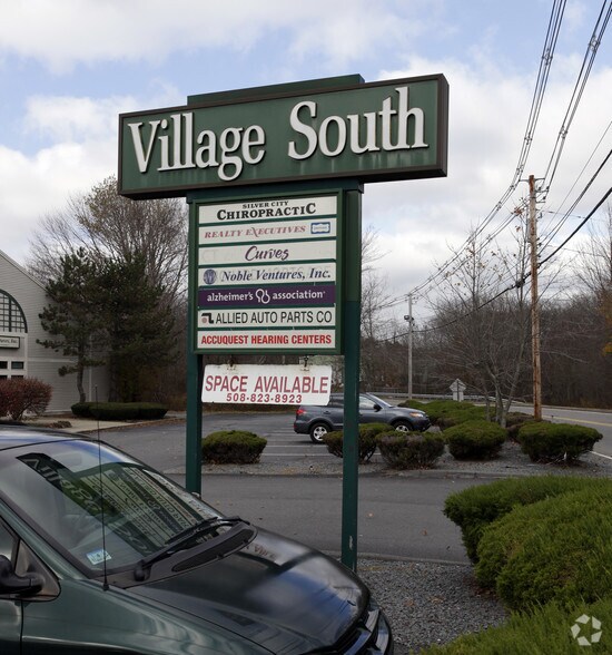 473 South St W, Raynham, MA à louer - Photo de l’immeuble – Image 3 sur 3