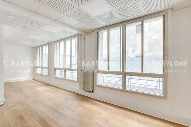 Plus de détails pour Bureau à louer