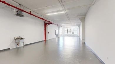 4000-4014 1st Ave, Brooklyn, NY à louer Numérisation 3D Matterport– Image 1 sur 7