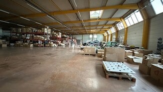 Plus de détails pour Local d’activités à vendre
