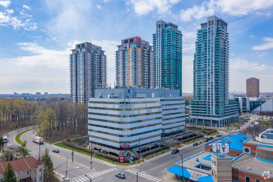 55 Town Centre Ct, Toronto, ON à louer - Photo de l’immeuble – Image 2 sur 6