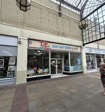Liverpool Rd, Worthing à louer Photo de l’immeuble– Image 1 sur 5