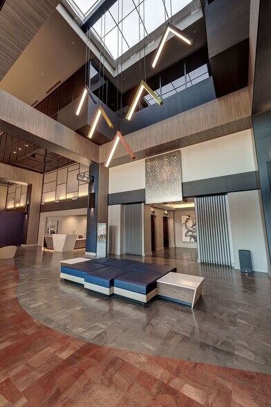 14841 N Dallas Pky, Addison, TX à louer - Photo intérieure – Image 3 sur 34