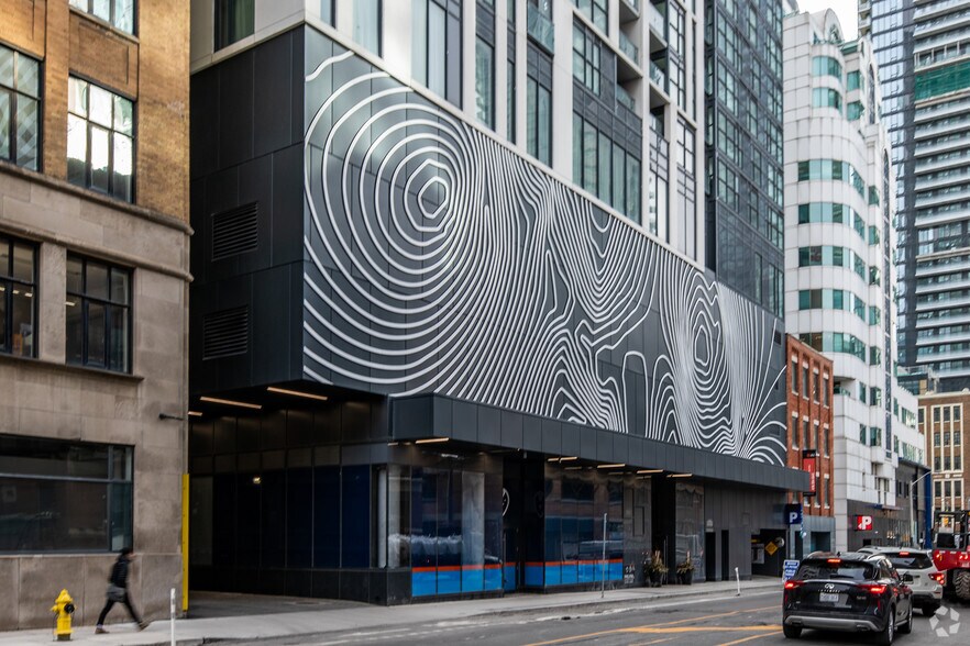 93 Peter St, Toronto, ON à louer - Photo de l’immeuble – Image 3 sur 4