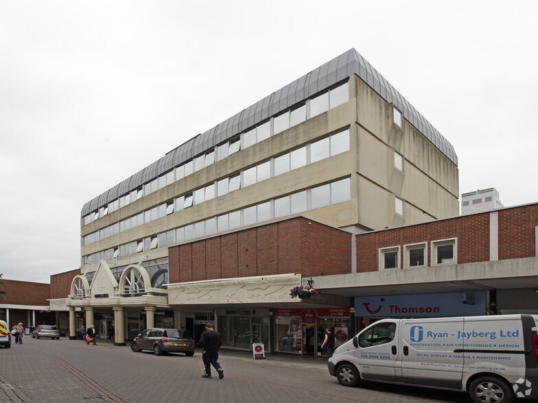 Gold St, Kettering à louer - Photo de l’immeuble – Image 2 sur 22