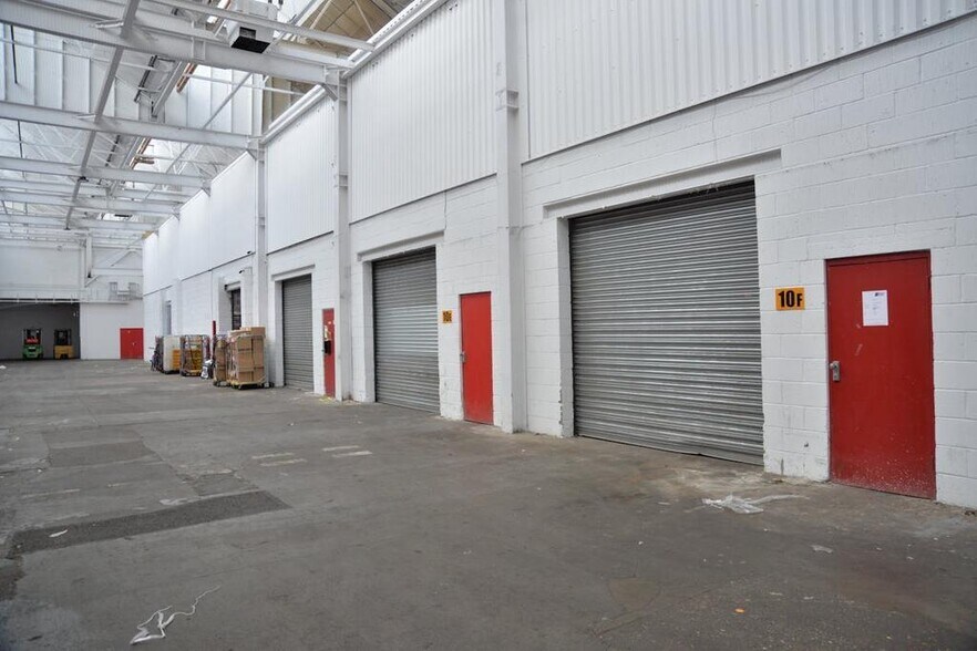9 Osram Rd, Wembley à louer - Photo de l’immeuble – Image 3 sur 3