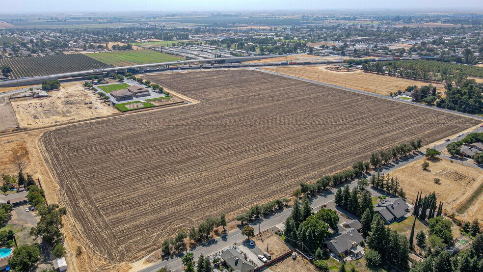 41 Acres Stretch, McKee & Santa Fe, Merced, CA à vendre - Photo de l’immeuble – Image 2 sur 30