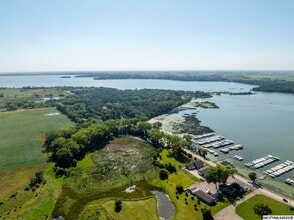 702 E Lake St, Ventura, IA - VUE AÉRIENNE  vue de carte - Image1