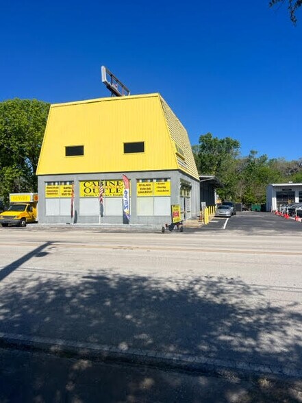 806 Mason Ave, Daytona Beach, FL à louer - Photo de l’immeuble – Image 1 sur 43
