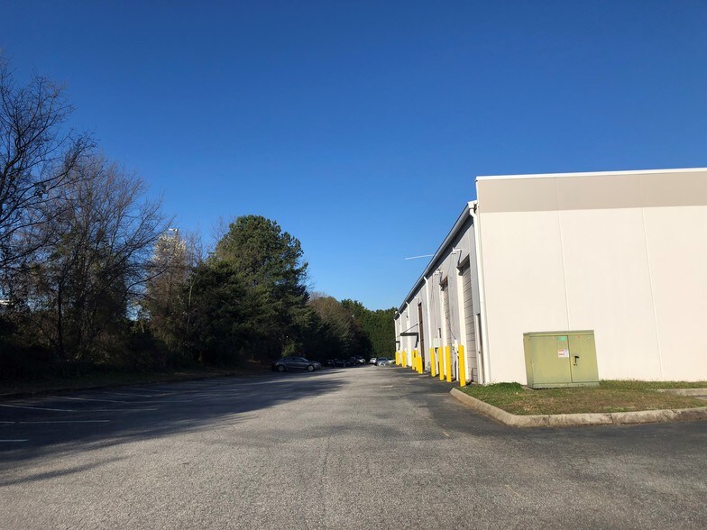 121 Interstate Blvd, Greenville, SC à louer - Photo de l’immeuble – Image 2 sur 4